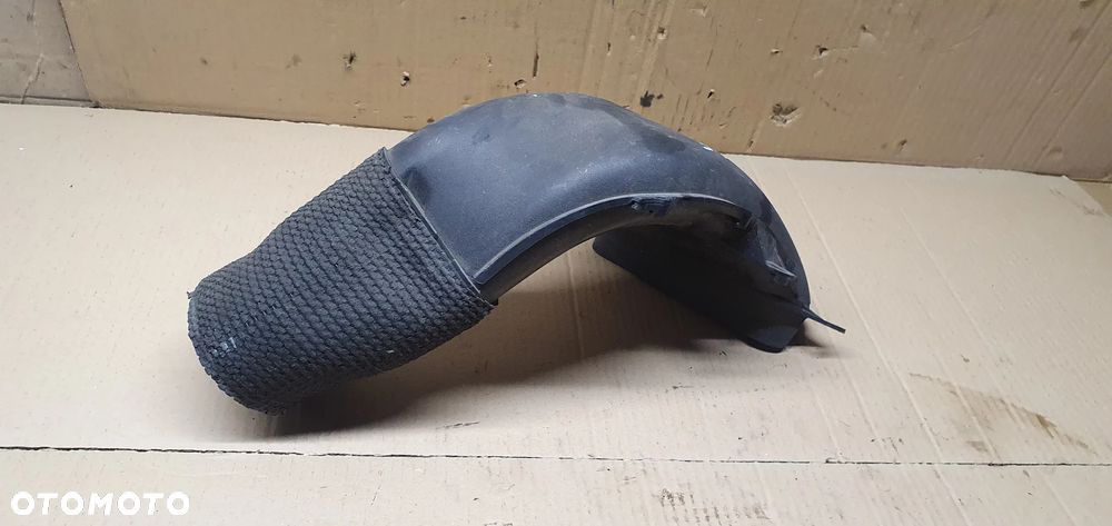 Wlot kanał dolot powietrza Jaguar XF X250 2.7 TDV6 8X23-9A673-AB - 3