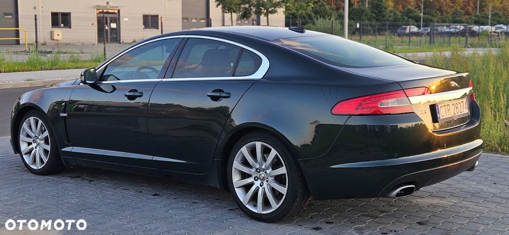 Jaguar XF - 3