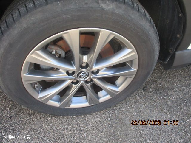 Toyota RAV4 2.0 D-4D 4x2 S&S Edition - 11