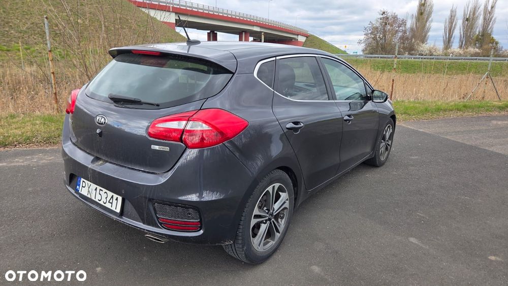 Kia Ceed 1.6 CRDi 136 DCT ISG Platinum Edition - 5