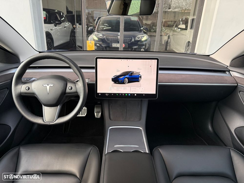 Tesla Model 3 - 16