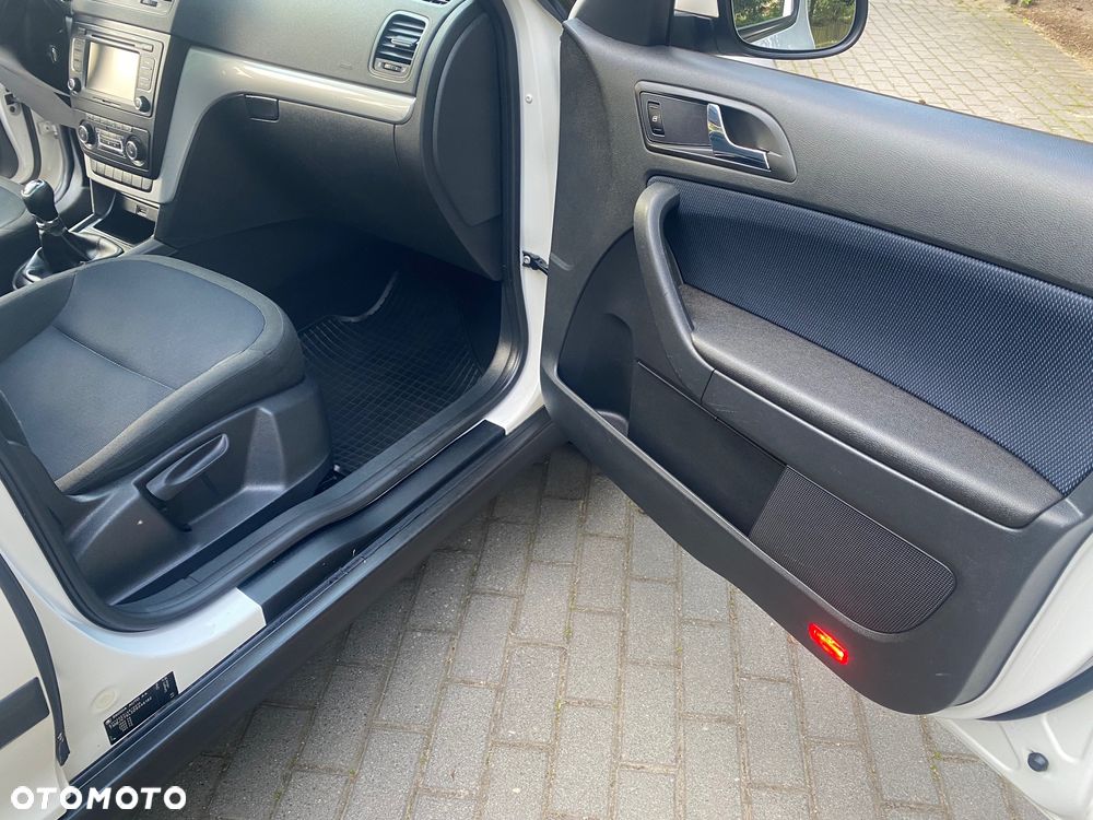 Skoda Yeti 2.0 TDI Ambition PLUS EDITION - 21