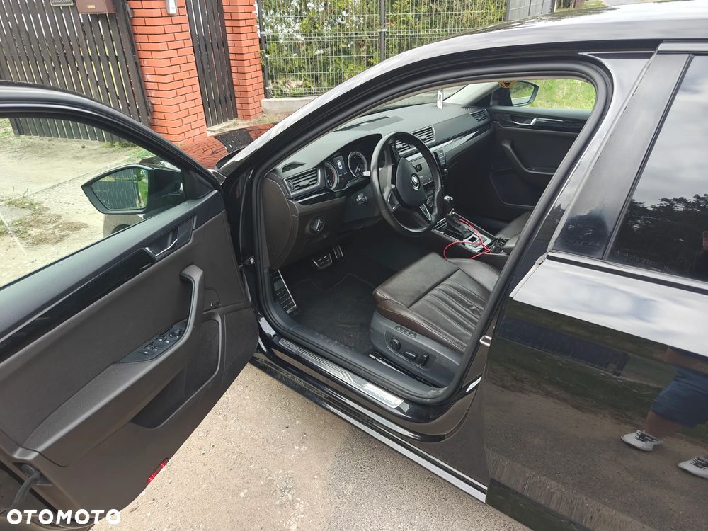 Skoda Superb 2.0 TSI 4x4 L&K DSG - 8