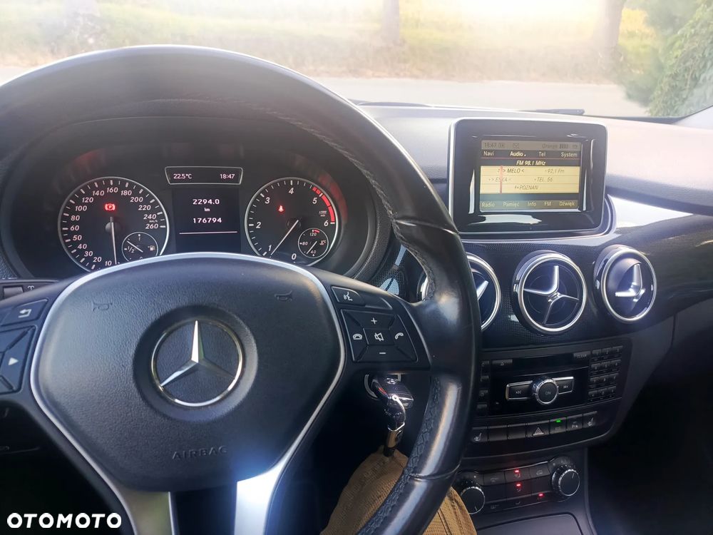 Mercedes-Benz Klasa B 180 CDI BlueEFFICIENCY Edition Style - 11