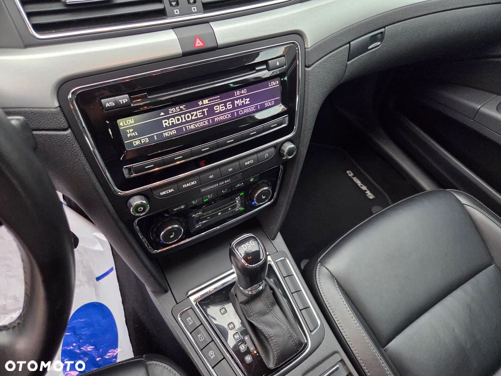 Skoda Superb 2.0 TDI DSG Exclusive - 33