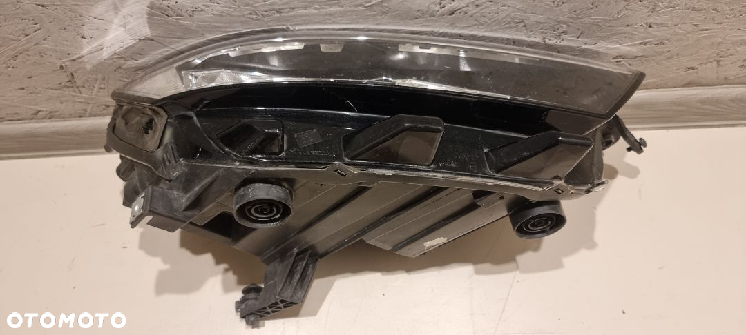 Lampa H7 przednia prawa lewa do VW T ROC 2GA '17 .. - 9