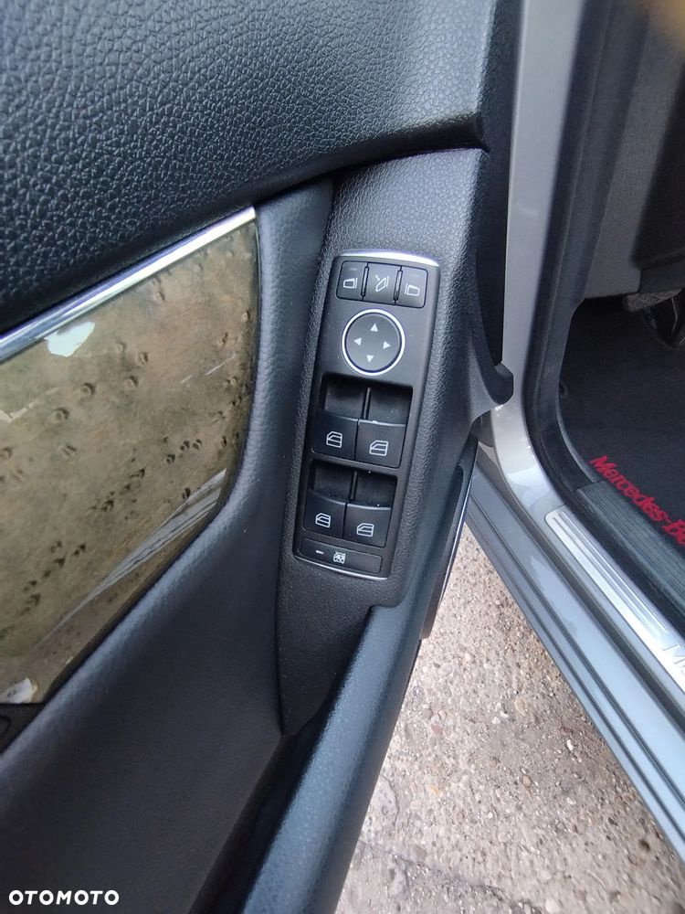 Mercedes-Benz Klasa C 180 CGI Automatik BlueEFFICIENCY Avantgarde - 15