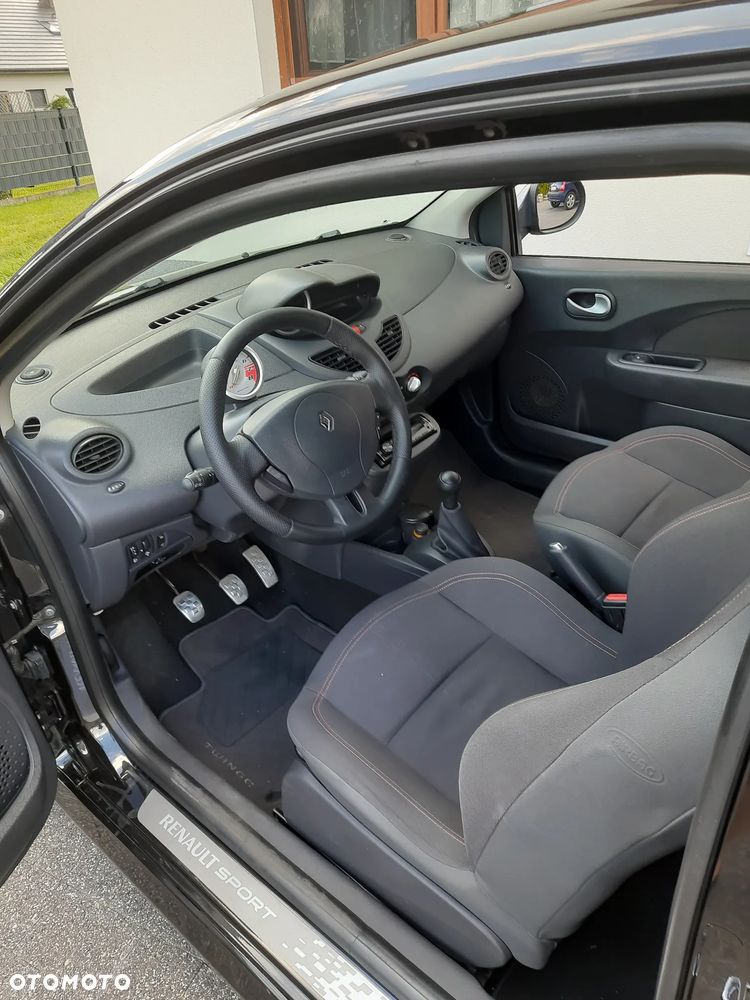 Renault Twingo 1.6 16V RS - 12