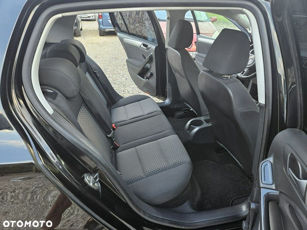 Volkswagen Golf - 11