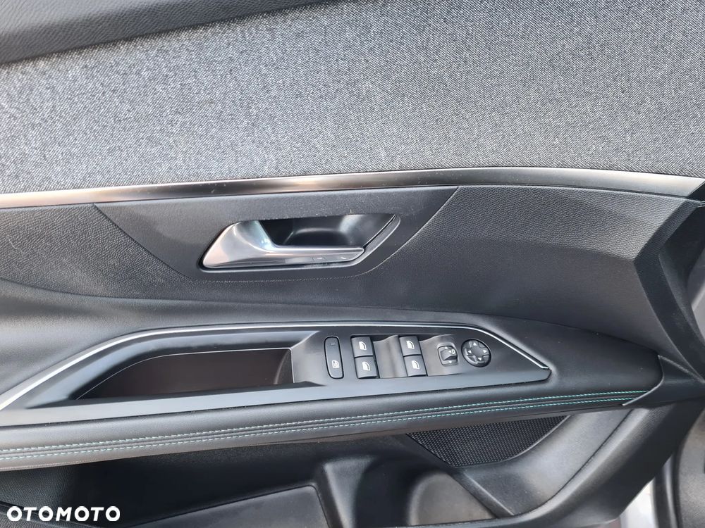 Peugeot 3008 1.2 PureTech Allure Pack S&S EAT8 - 12