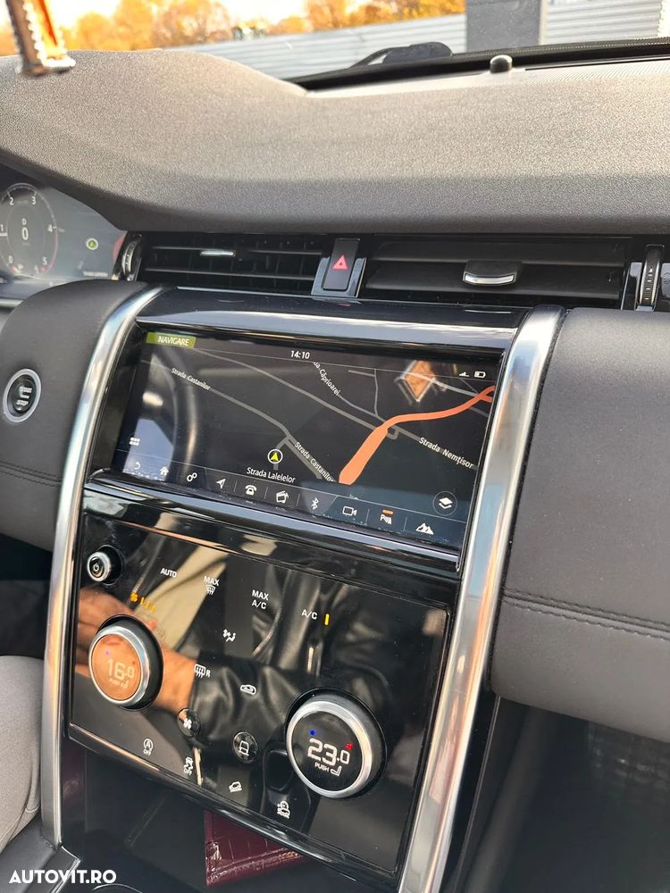 Land Rover Discovery Sport - 25