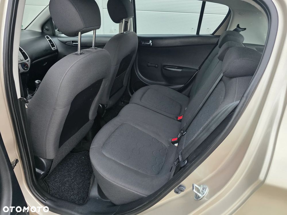 Hyundai i20 1.25 Comfort - 19