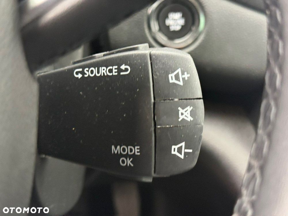 Renault Megane 1.3 TCe FAP Intens EDC - 25