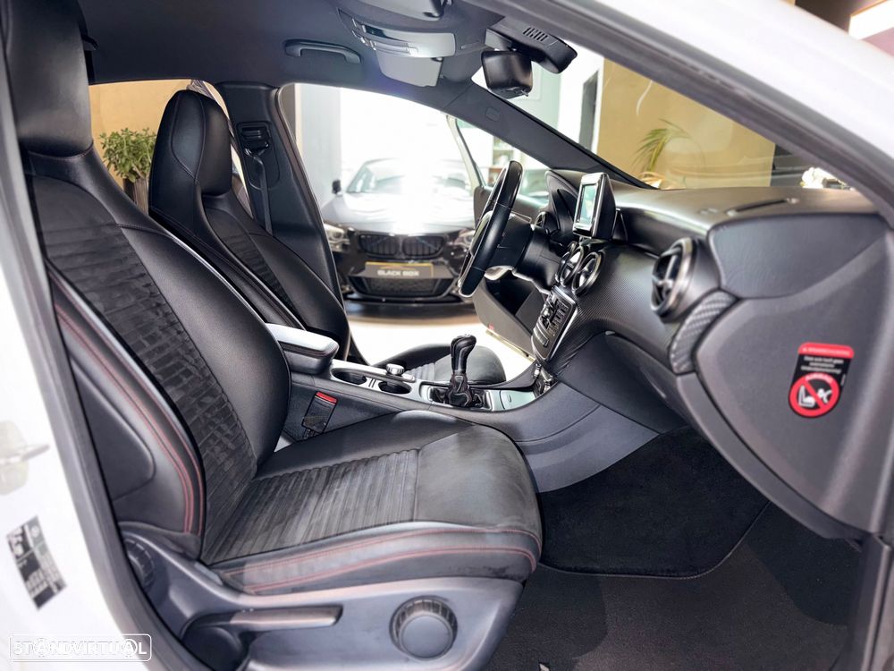 Mercedes-Benz A 180 CDI AMG Line - 14