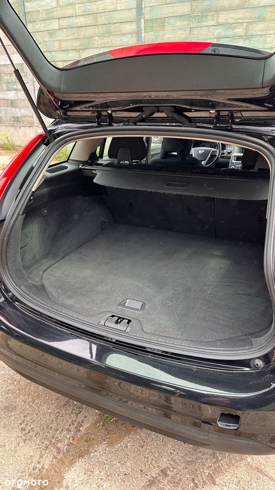 Volvo V60 D2 Geartronic Powershift Kinetic - 32