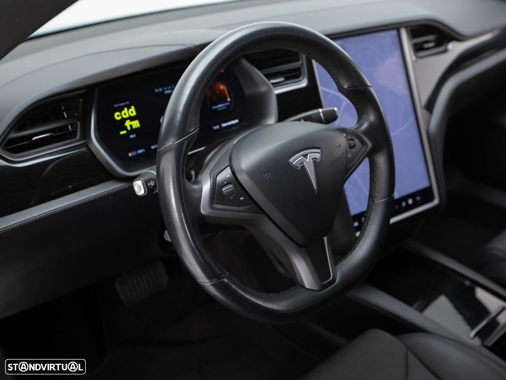 Tesla Model S 75D - 20