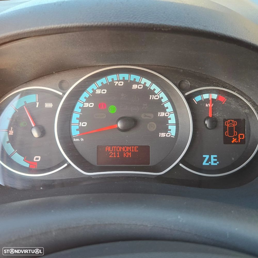 Renault Kangoo 33kw - 12
