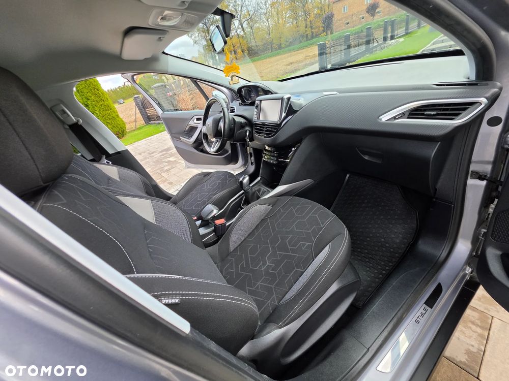 Peugeot 2008 PureTech 82 Active - 8