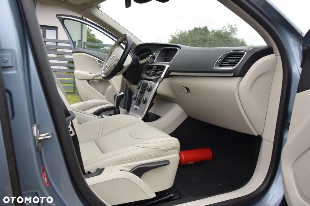 Volvo V40 D2 Drive-E Inscription - 16