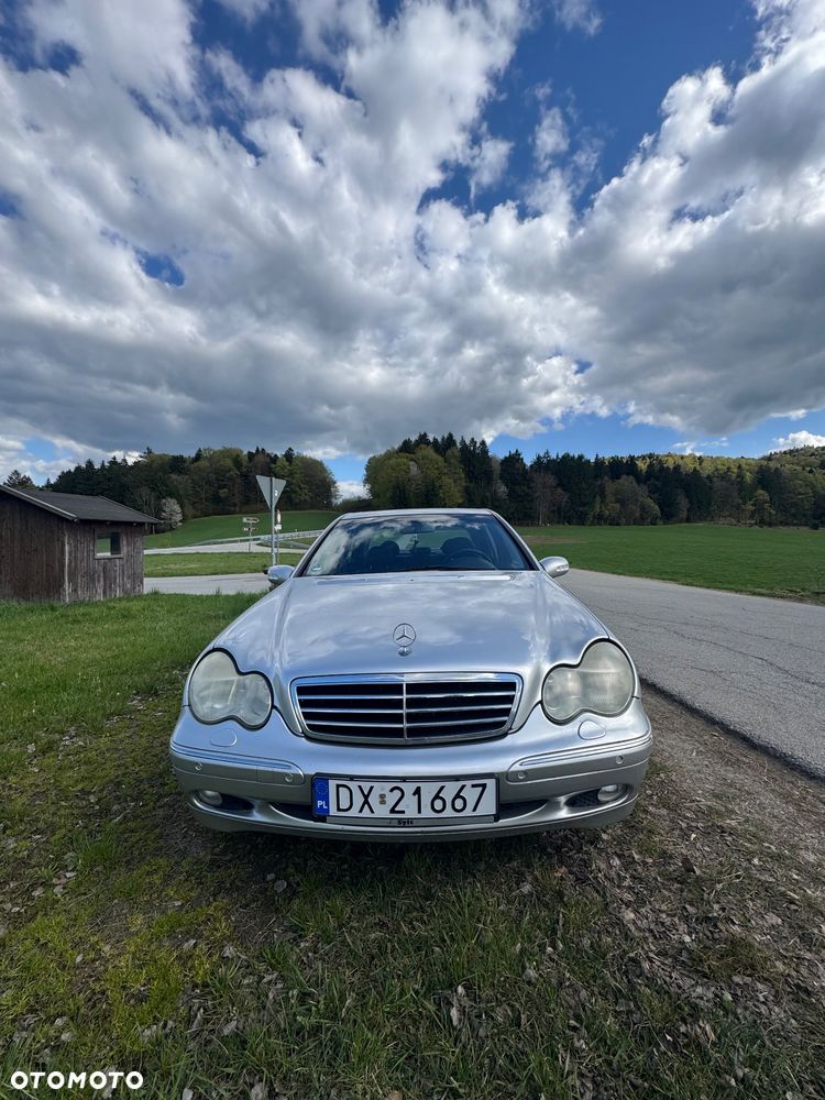 Mercedes-Benz Klasa C 320 Elegance - 8