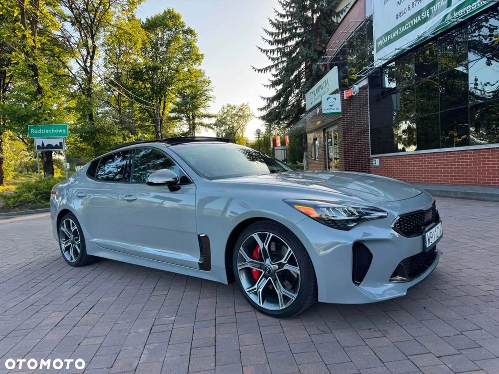 Kia Stinger - 4