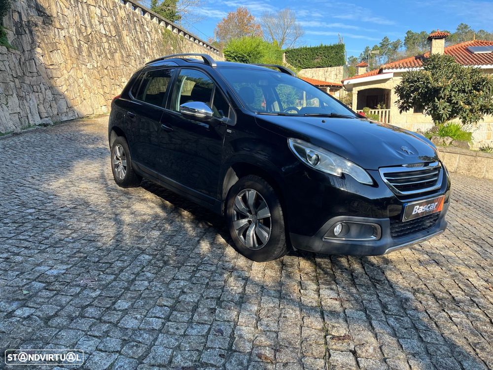 Peugeot 2008 1.2 PureTech Style - 3