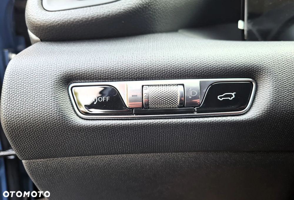 Hongqi HS3 1.5T FWD - 24