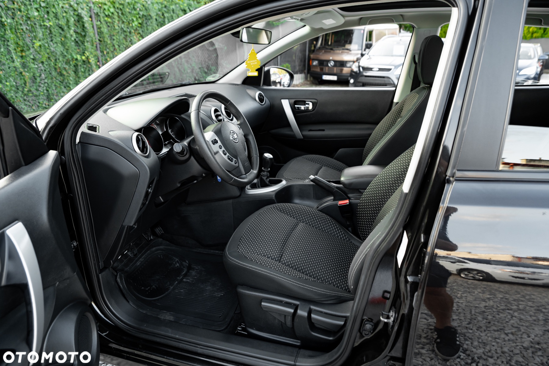 Nissan Qashqai 2.0 Lounge - 17