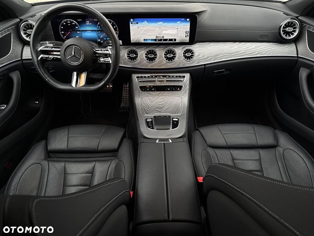 Mercedes-Benz CLS - 22