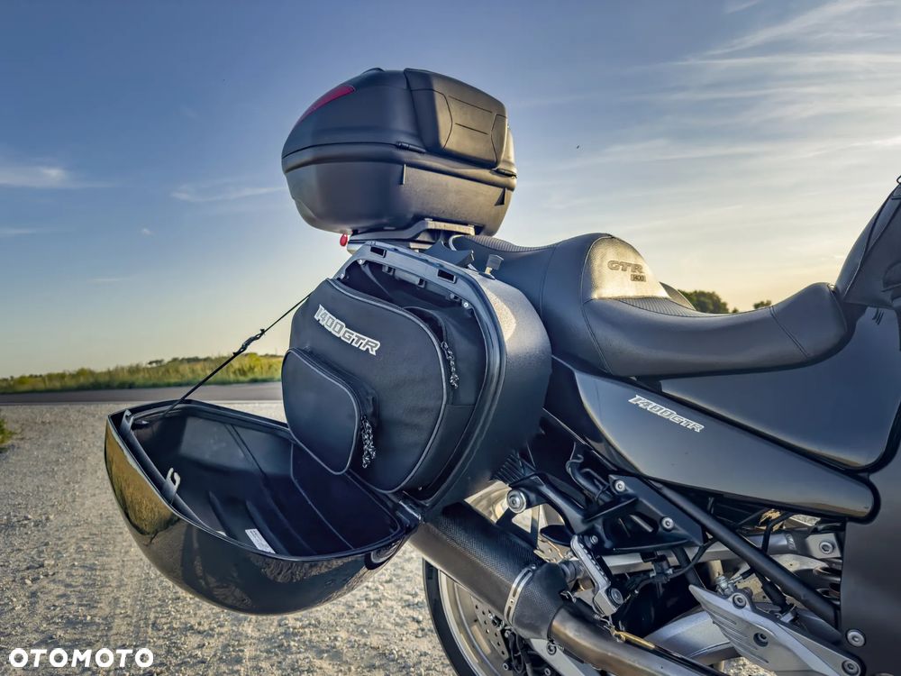 Kawasaki GTR - 12
