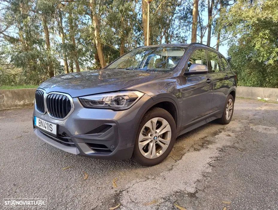BMW X1 25 e xDrive Corporate Edition - 1