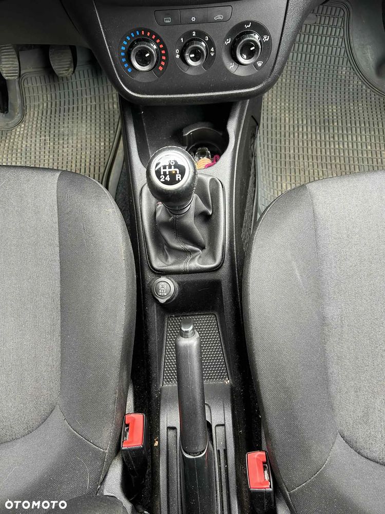 Fiat Punto 1.2 Easy - 12