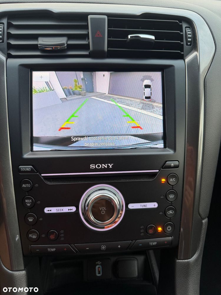 Ford Mondeo 2.0 Hybrid Titanium - 16
