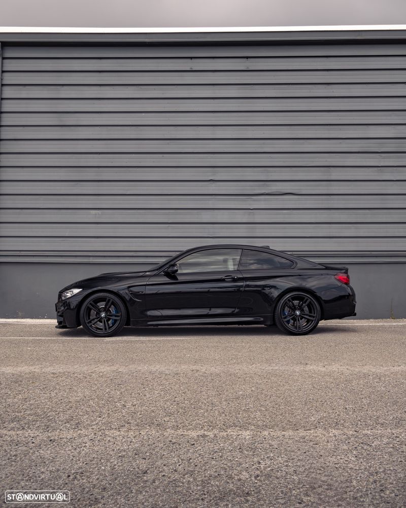 BMW M4 Auto - 5