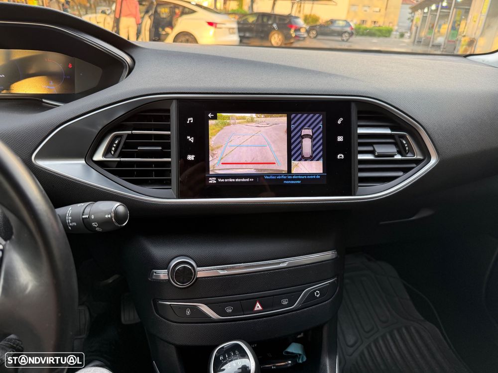 Peugeot 308 SW BlueHDi 100 Stop & Start Active Pack - 13
