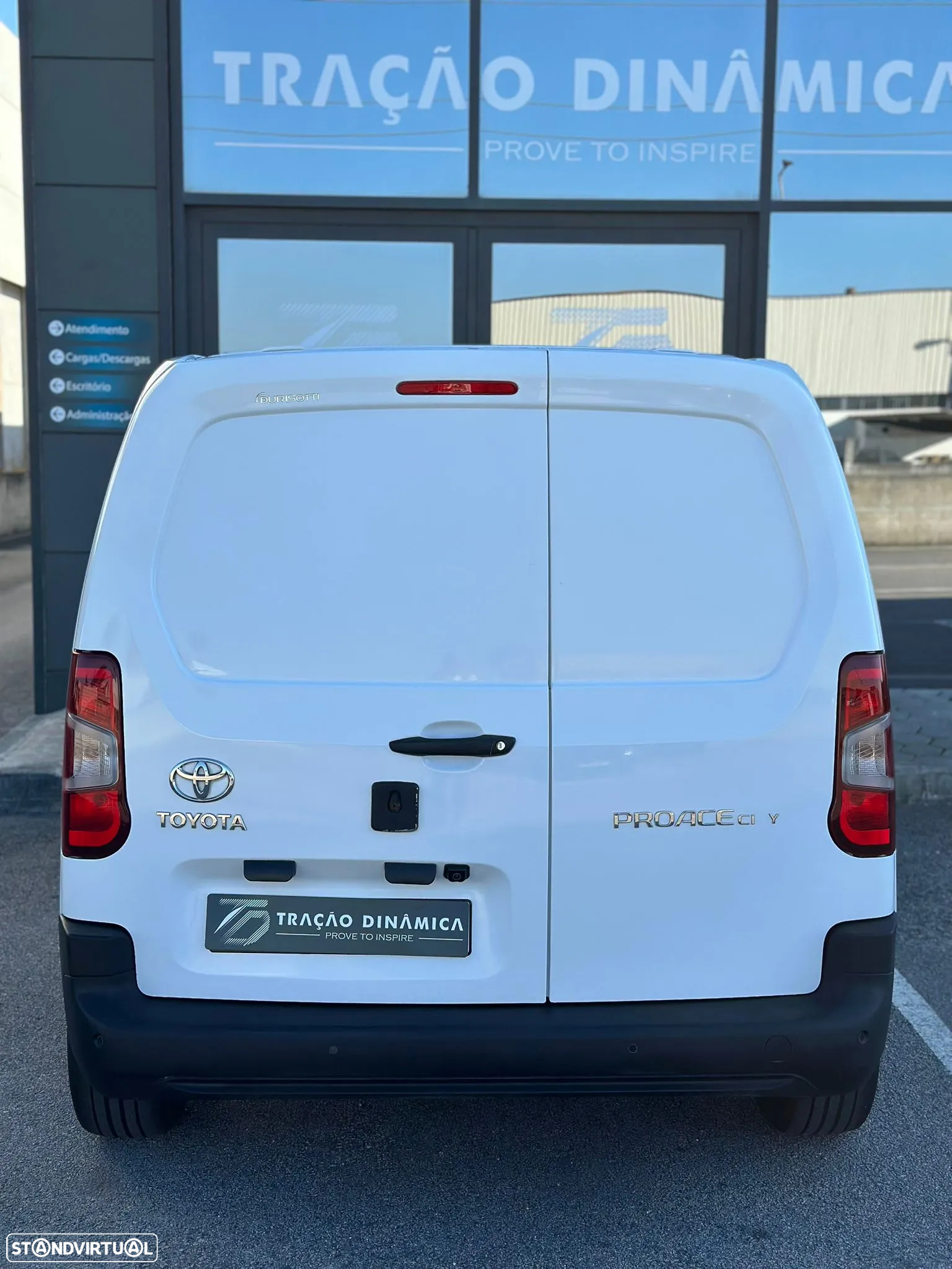 Toyota Proace City Medium 1.5D-4D L1 Business - 8