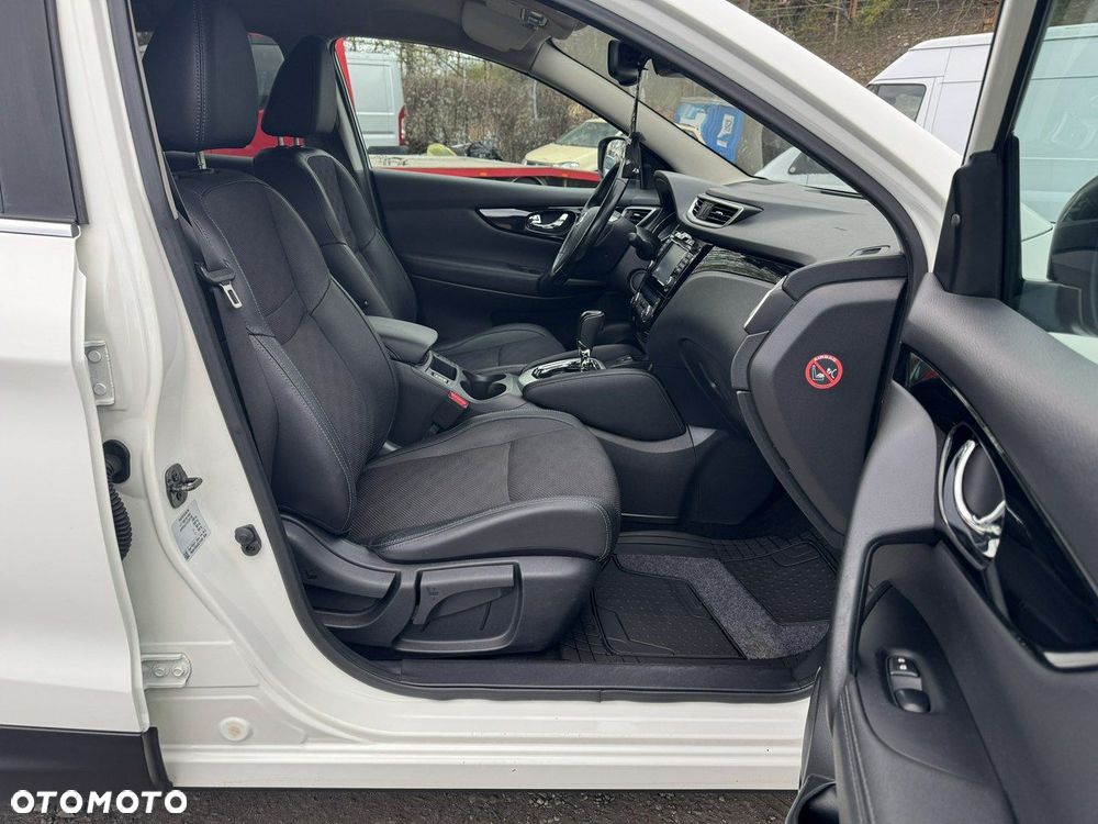 Nissan Qashqai 1.2 DIG-T Xtronic TEKNA - 12