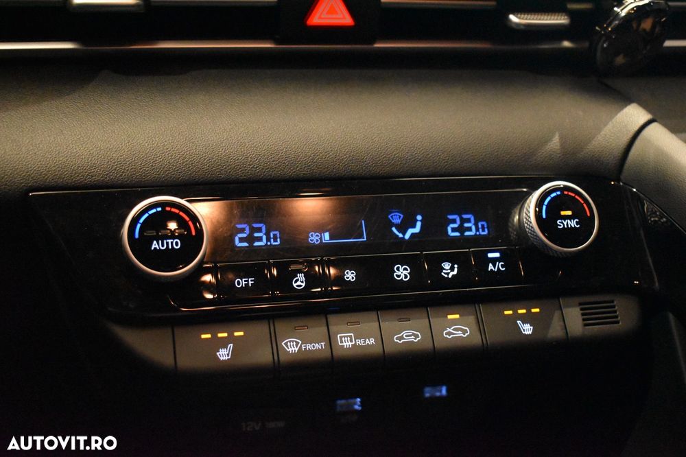 Hyundai Elantra 1.6 l 123 CP CVT Highway - 13