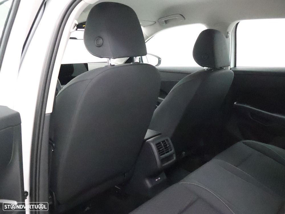 VW T-Roc 1.5 eTSI Trend DSG - 28