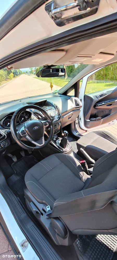 Ford B-MAX - 11