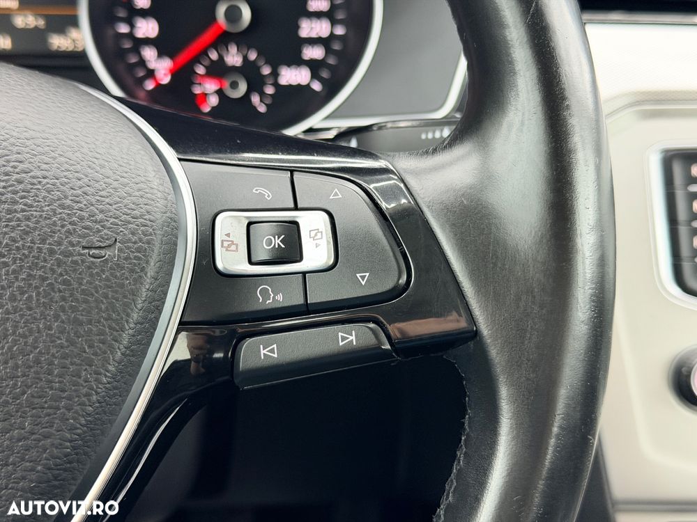 Volkswagen Passat Variant 2.0 TDI (BlueMotion Technology) Trendline - 27