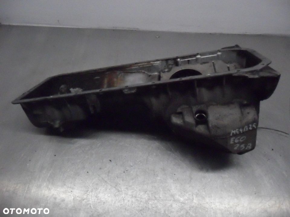 BMW E60 SEDAN 2.5B MISKA OLEJOWA