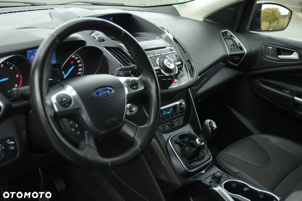 Ford Kuga 2.0 TDCi 4x4 Titanium - 25