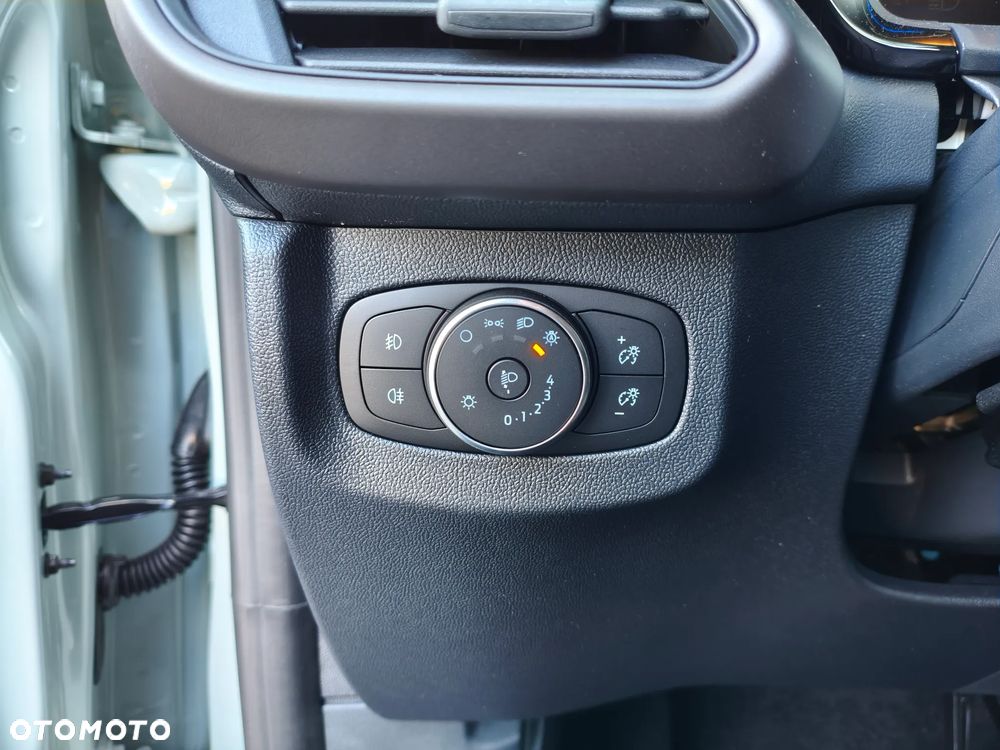 Ford Tourneo Courier 1.0 EcoBoost Trend - 12