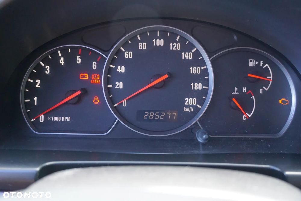 Suzuki Grand Vitara 2.0 HDi - 18