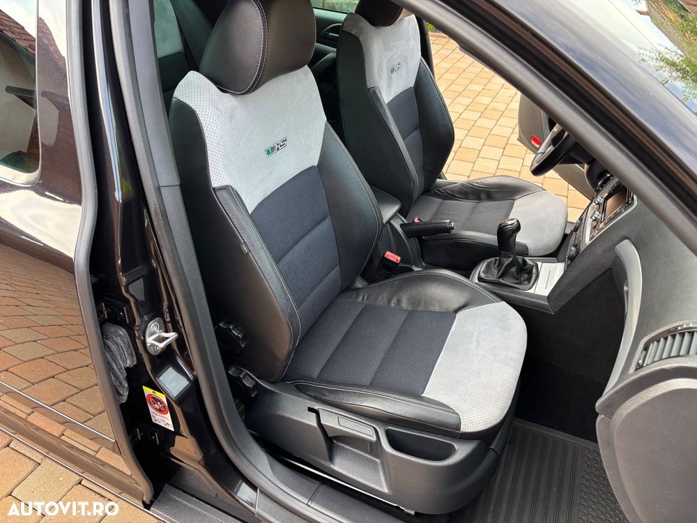 Skoda Octavia Combi 2.0 TDI RS - 14