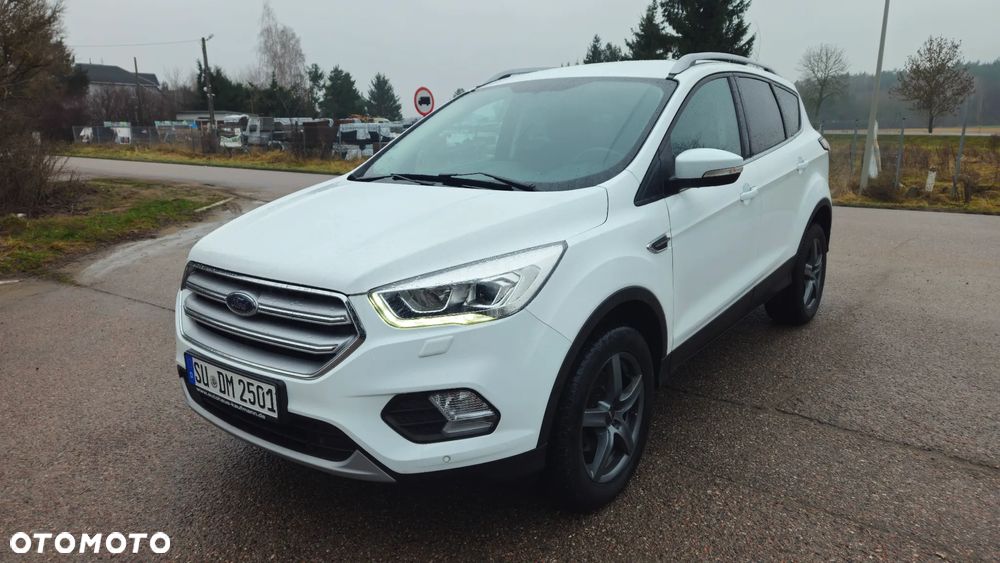 Ford Kuga - 1