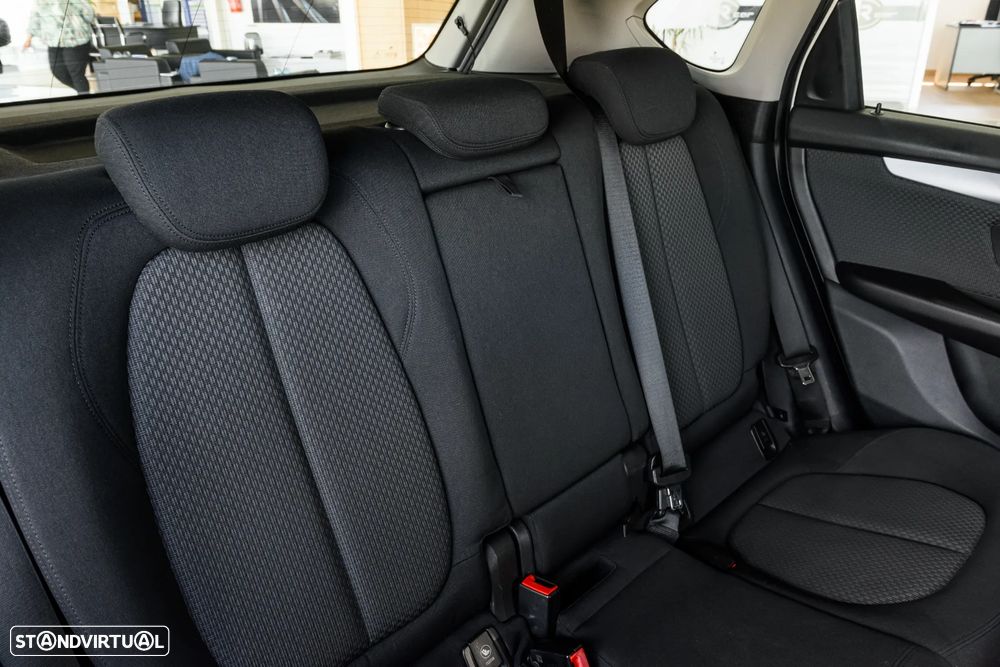 BMW 216 Active Tourer - 21
