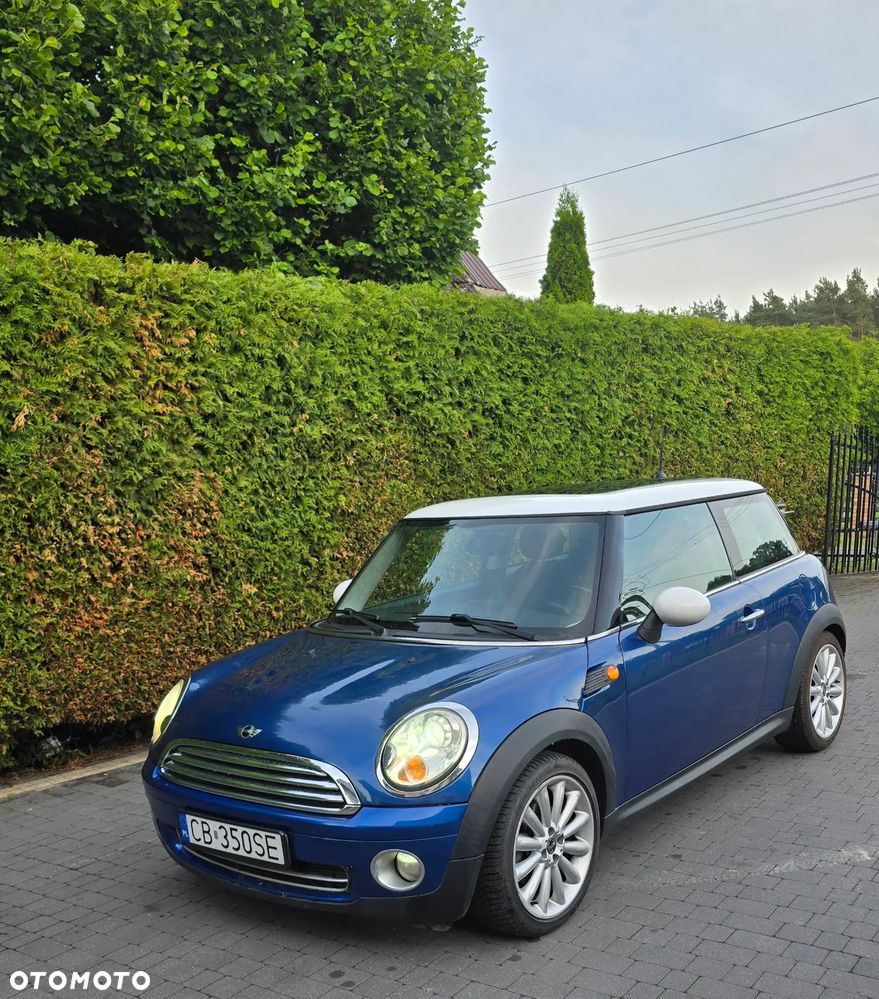 MINI Cooper Seven - 1
