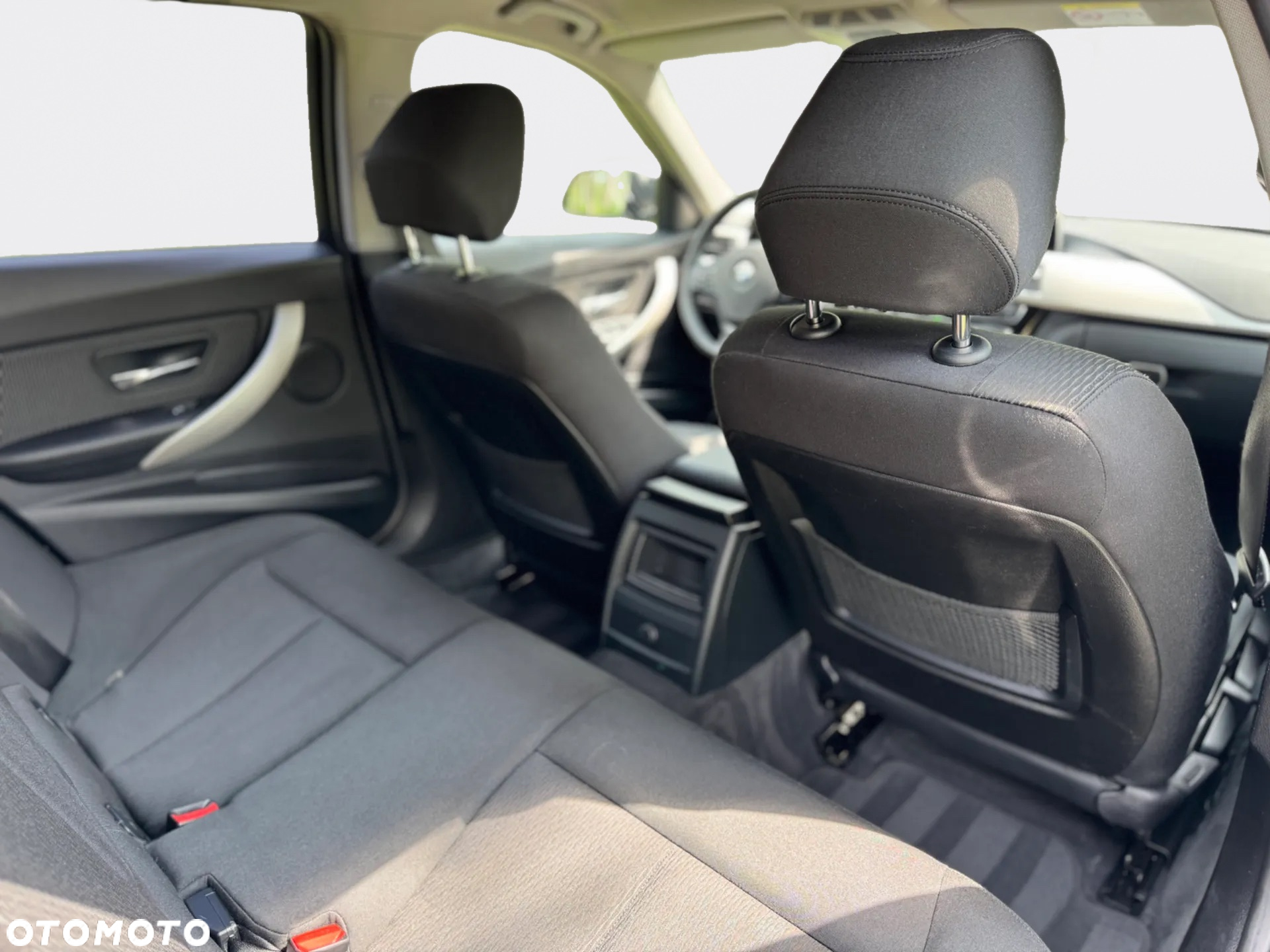 BMW Seria 3 320d - 13